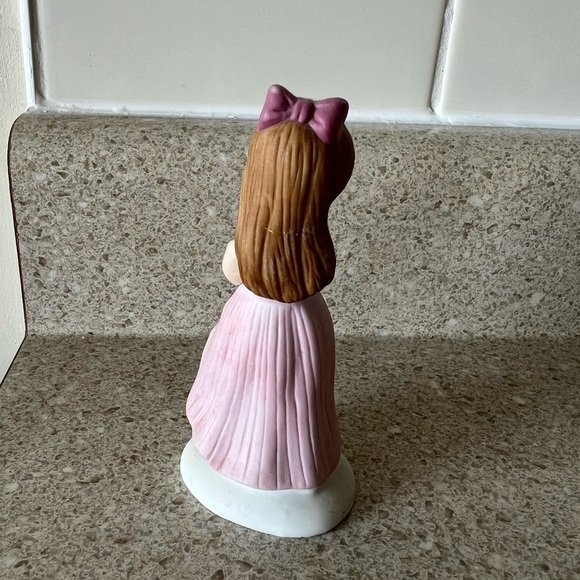 Vintage enesco girl in a pink dress - Picture 2 of 3